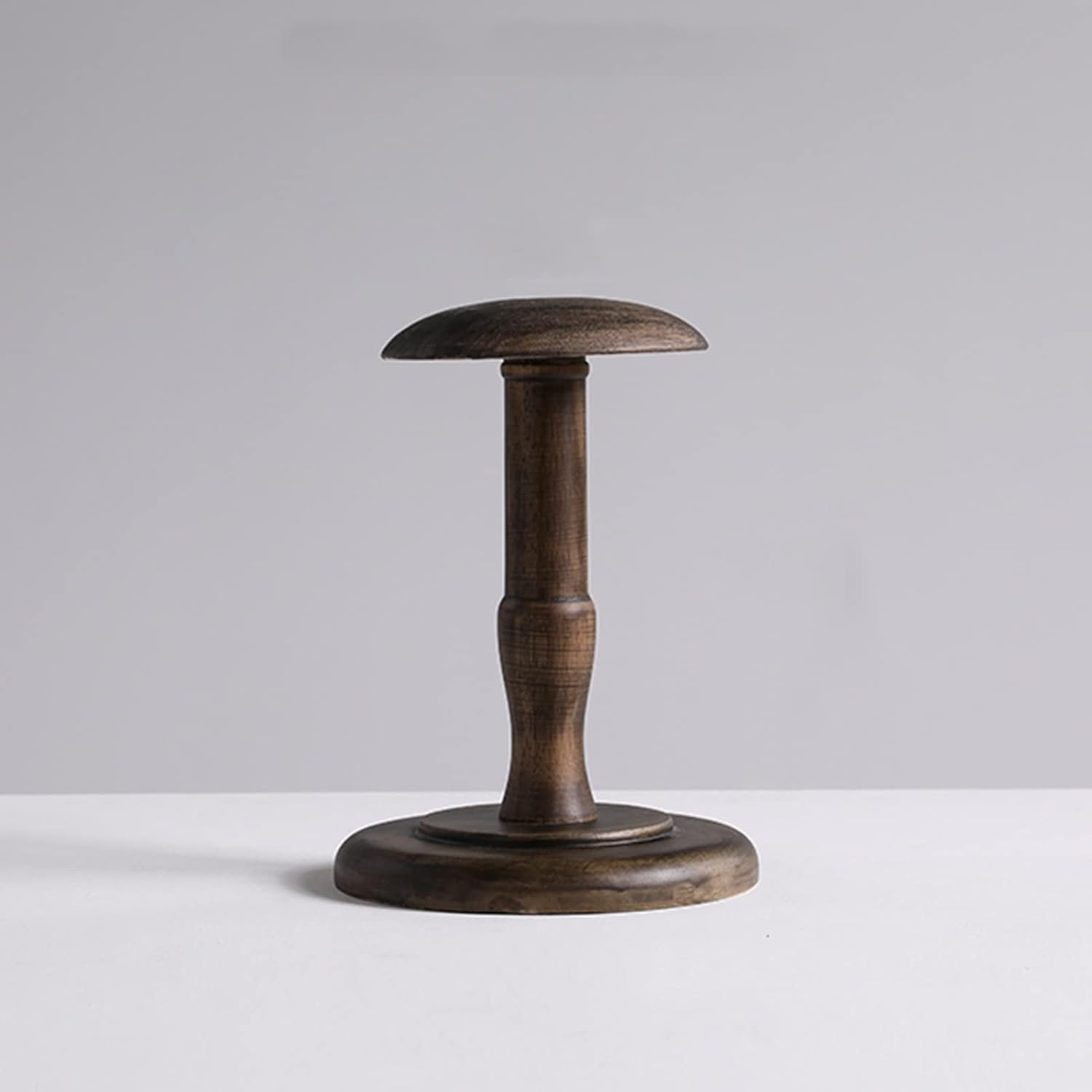 Porte-chapeau de pirate en bois