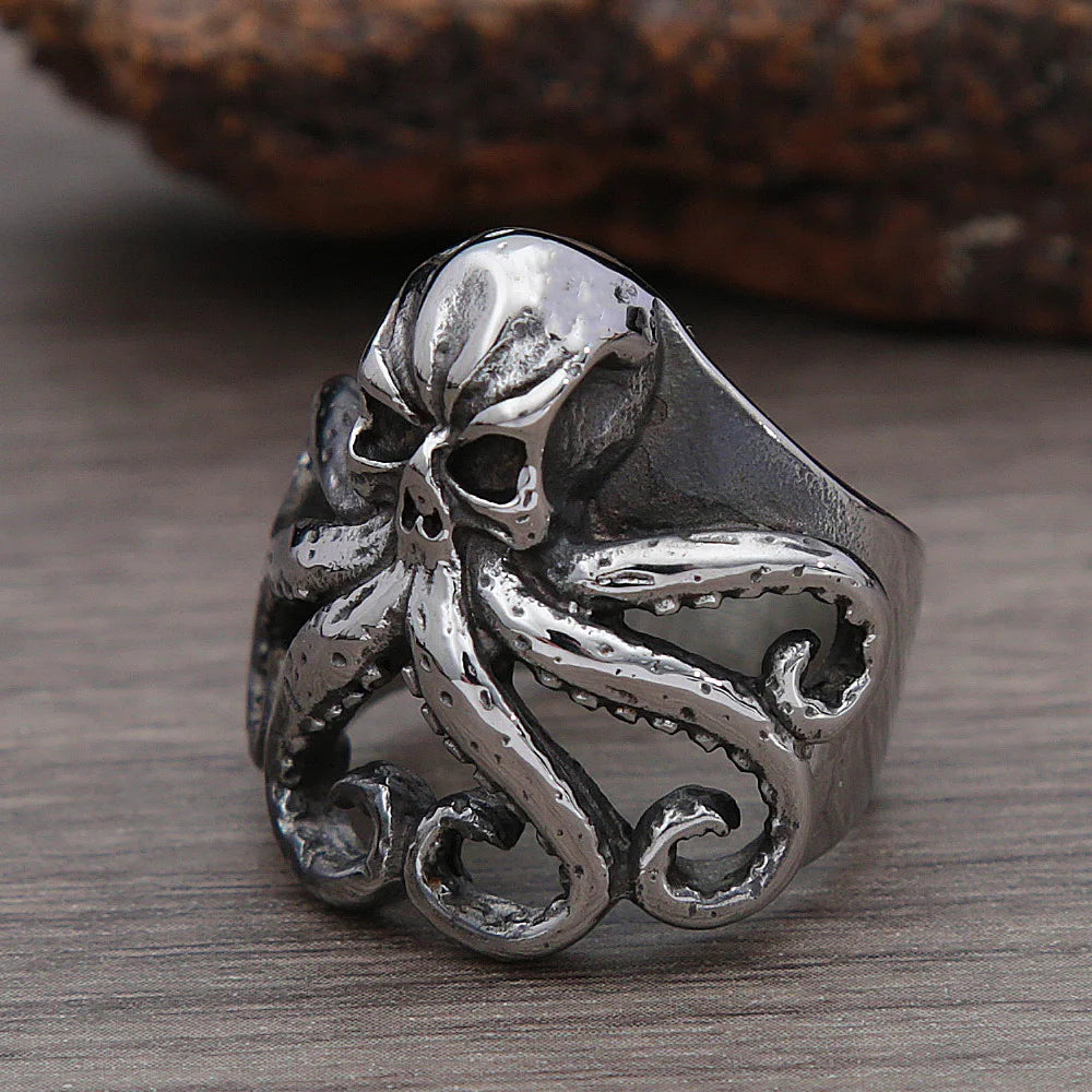 Bague pirate tête de mort pieuvre et tentacules en acier inoxydable argenté Trésors de Pirate