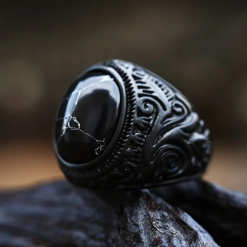 Bague pirate en acier inoxydable noire avec pierre œil de tigre zircon noir Trésors de Pirate
