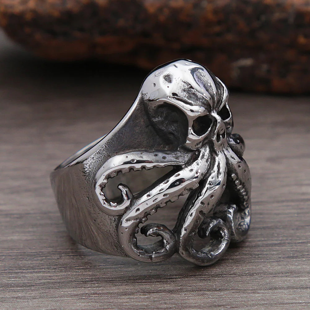 Bague pirate tête de mort pieuvre et tentacules en acier inoxydable argenté Trésors de Pirate