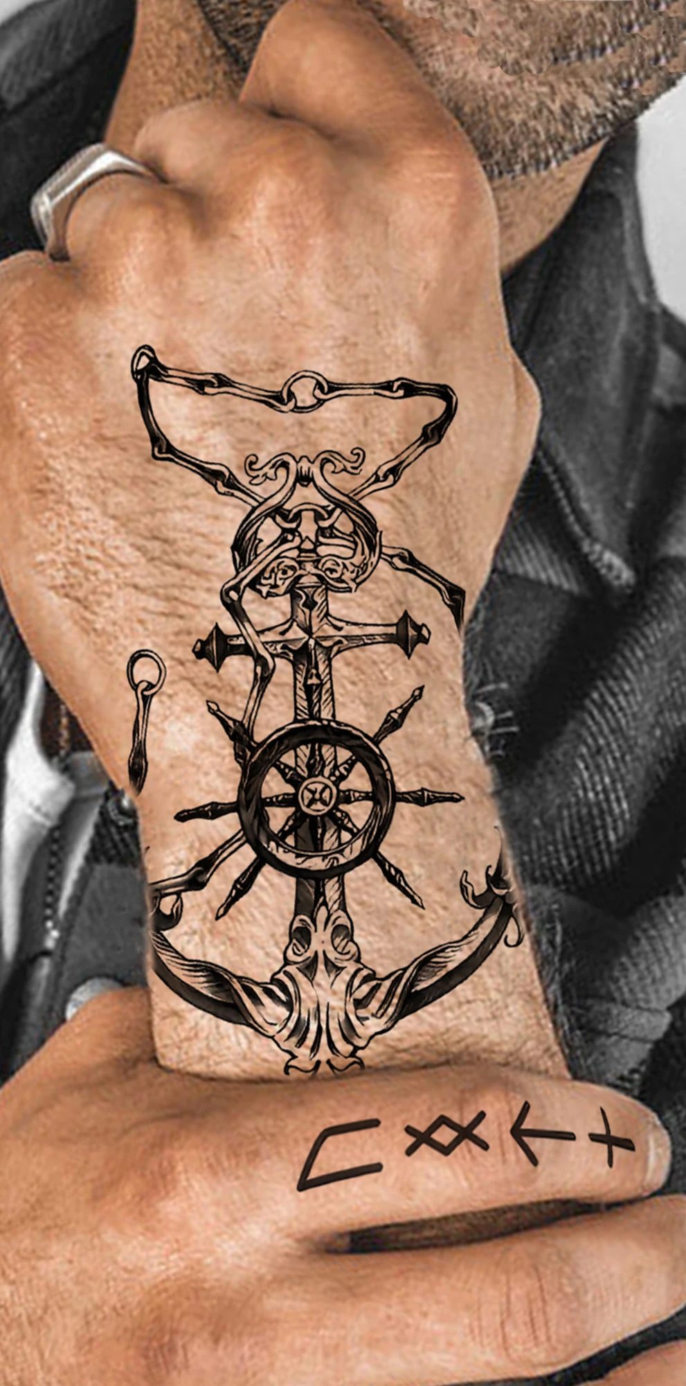 Tatouage pirate temporaire ancre et gouvernail Trésors de Pirate